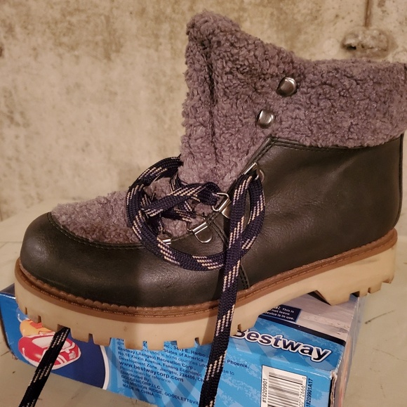 Boots - Picture 2 of 2